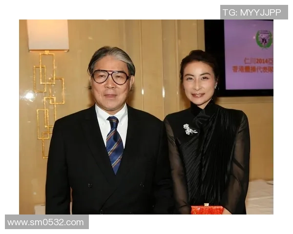 央视对郭晶晶的称号变了，3字之差开释什么信号？霍震霆都说对了